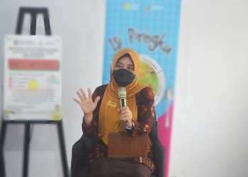 Kepala Dinas Kesehatan Provinsi Gorontalo, dr Yana Yanti Suleman saat memberikan keterangan di konferensi pers, Jumat (28/1/2022). (Foto: Putra/Gopos)
