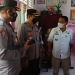 Kapolres Gorontalo Kota, AKBP Suka Irawanto, saat meninjau pelaksanana vaksinasi anak di wilayah Kecamatan Kota Timur, Kota Gorontalo, Rabu (26/1/2022). (Humas Polres Gorontalo Kota)