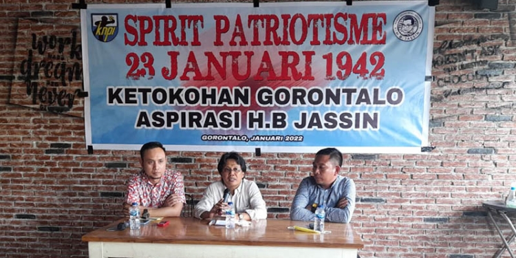 Diskusi bertajuk Spirit Patriotisme 23 Januari 1942 Ketokohan Gorontalo Aspirasi H.B Jassin, yang diselenggarakan KNPI Provinsi Gorontalo, Senin (17/1/2022). (andi/gopos)