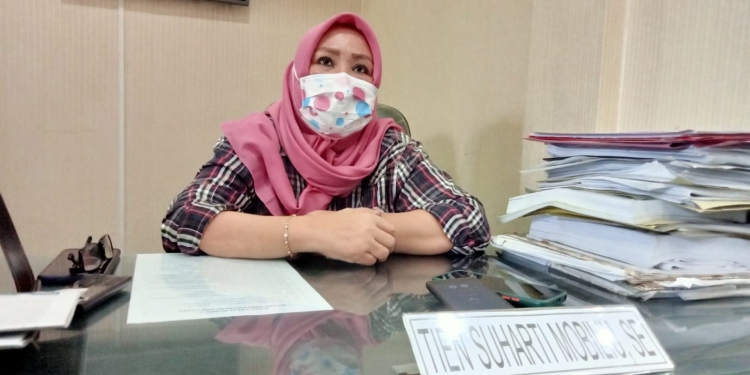 Aleg Dekot Gorontalo,Tien Suharti Mobiliu. Foto: Sari/gopos