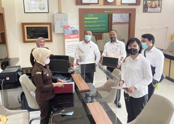 Penyidik Ditreskrimsus Polda Gorontalo Limpahkan Berkas Perkara Investasi FX Family ke Kejaksaan Tinggi Gorontalo. (Foto: Humas Polda Gorontalo)