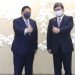 Menteri Koordinator Bidang Perekonomian, Airlangga Hartarto (Kiri) berfoto bersama Menteri Ekonomi, Perdagangan dan Industri Jepang, Koichi Hagiuda (Kanan) di Jakarta, Senin (11/01). (Foto: Sumber ekon.go.id)