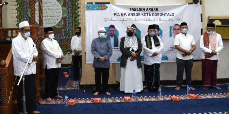 Wagub Gorontalo H. Idris Rahim saat menghadiri peringatan Harlah NU ke-96 di Masjid Agung Baiturrahim, Kota Gorontalo, Sabtu (29/1/2022). (Foto: Haris)