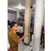 Wali Kota Bitung Maurits Mantiri melakukan sidak di Kantor Dinas Kependudukan dan Pencatatan Sipil (Dukcapil) Pemkot Bitung, Selasa (18/01/2022)