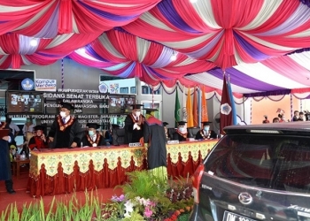 Ilustrasi prosesi wisuda dengan model drive thru (dok. UNG)
