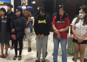Tujuh pasang muda mudi