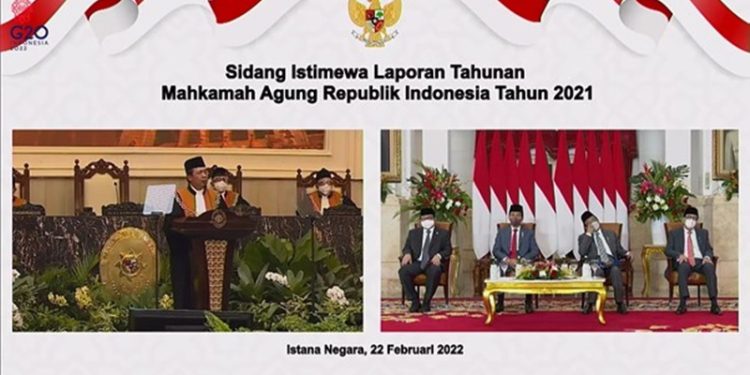 Sidang Istimewa Laporan Tahunan MA Tahun 2021, yang digelar secara hybrid di Ruang Koesoemah Atmadja lantai 14, Gedung Mahkamah Agung, Jakarta, Selasa (22/2/2022) (dok. MA)