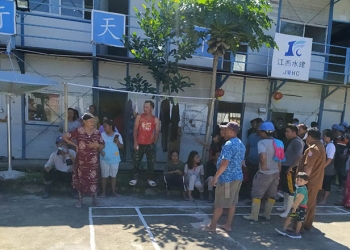 Puluhan warga mendatangi lokasi PLTMH Poduwoma, Kecamatan Suwawa Timur, Bone Bolango. (istimewa)