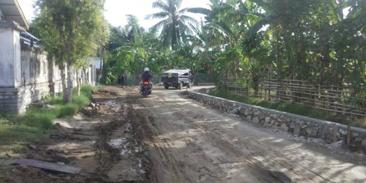 Jalan Rusak