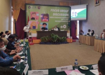 Sekretaris Daerah Provinsi Gorontalo Darda Daraba saat memberikan sambutan pada Focus Group Discussion (FGD) Indeks Demokrasi Indonesia (IDI) Provinsi Gorontalo di Hotel Grand Q, kota Gorontalo, Rabu (9/2/2022).