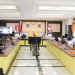 Suasana rapat Forkopimda dengan para distributor membahas kelangkaan minyak goreng di Provinsi Gorontalo, yang berlangsung di Aula Rumah Jabatan Gubernur, Selasa (22/2/2022). Rusli berharap kelangkaan minyak goreng bisa segera teratasi dengan adanya pasokan dari produsen dalam waktu dekat. (Foto: Salman).