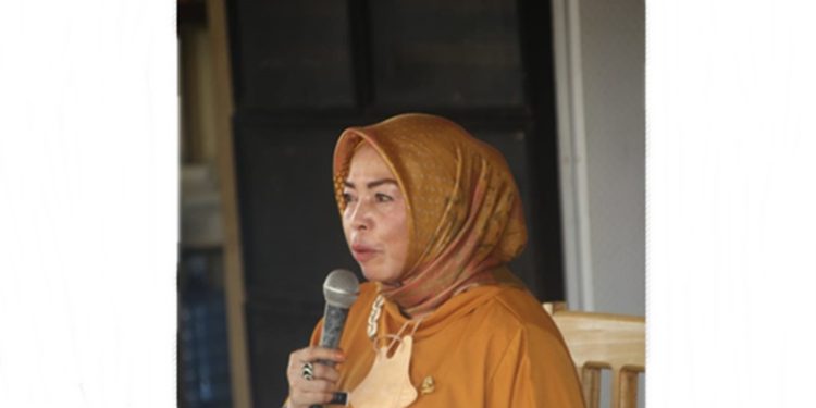 Sekretaris Dewan (Sekwan) DPRD Kabupaten Bone Bolango Mery Ngadju. (Foto: Istimewa)