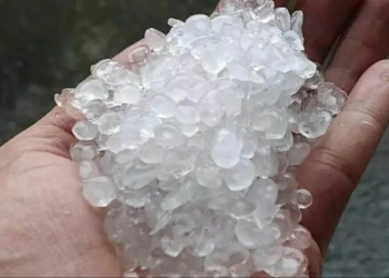 Ilustrasi hujan es. [Istimewa]