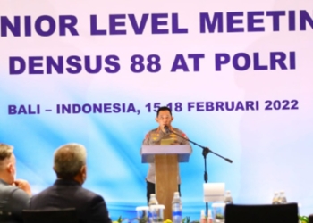 Kapolri Jenderal Listyo Sigit memberikan pengarahan di acara Senior Level Meeting Detasemen Khusus (Densus) 88 Antiteror Polri di Bali. (Foto: Humas Polri)