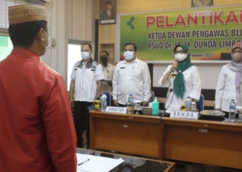 Sekretaris Daerah Kabupaten Gorontalo, Hadijah U Tayeb saat menghadiri pelantikan Ketua Dewan Pengawas (Dewas) dr Rusli Monoarfa, yang berlangsung di RSUD MM Dunda, Rabu (19/1/2022). (Foto: Istimewa)