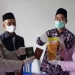 Pasangan kekasih di Desa Suru, Kecamatan Sooko, Kabupaten Ponorogo ini menikah dengan maskawin minyak goreng pada momentum tanggal cantik tepat pada Selasa (22/2/2022). [Ist]