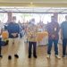 Foto bersama sekda Darda usai membuka pembekalan bagi PNS yang akan memasuki masa purna bakti di lingkungan Pemerintah Provinsi Gorontalo di Mangrove Eco Resort Pohuwato, Jumat (11/2/2022). (Foto: Istimewa)