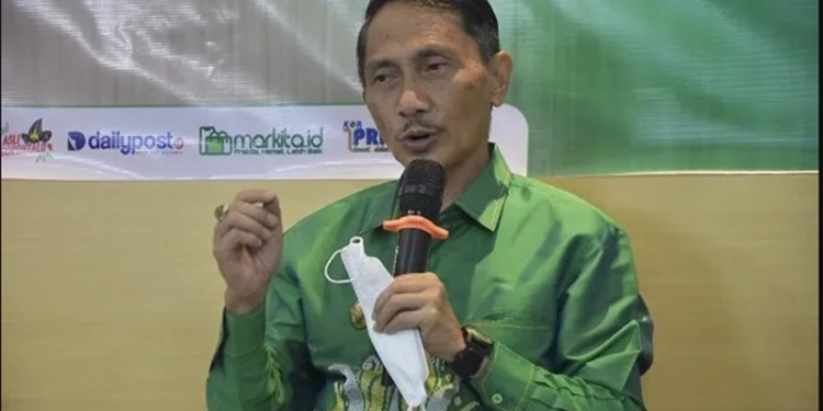 Bupati Gorontalo Nelson Pomalingo, saat menjadi narasumber dalam Talkshow UMKM. Jumat, (07/01/2022). (Foto: Istimewa).