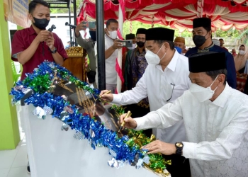 Hamim-Nelson Resmikan Pondok Pesantren Yanisya Moosalamati di Kabila Bone