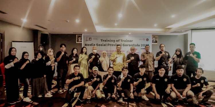Peserta kegiatan Training of Trainer media sosial Provinsi Gorontalo 2022, di Hotel Aston, Kota Gorontalo, Rabu (30/3/2022). (Foto: Istimewa)