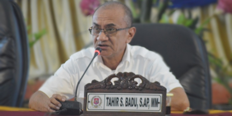 Ketua Komisi III, DPRD Kabupaten Bone Bolango, Tahir Badu. (Foto: Putra/Gopos)