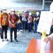 Kapolri saat meninjau langsung pihak produsen di PT. Smart, Rungkut, Kota Surabaya, Jawa Timur, Sabtu (26/3/2022). Hal ini merupakan rangkaian kunjungan kerja Kapolri untuk memastikan ketersediaan dan harga penjualan minyak goreng curah untuk masyarakat. (Humas Polri)