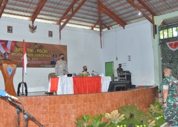 Kapolda Gorontalo, Irjen.Pol Akhmad Wiyagus saat menghadiri kegiatan Apel TNI-Polri Provinsi Gorontalo di Batalyon Infanteri 713/Satyatama, Kecamatan Telaga Biru, Kabupaten Gorontalo, Selasa (8/3/2022). (Foto: Humas Polda Gorontalo)