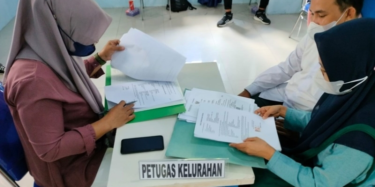 Pendampingan, Konseling dan Pemeriksaan Kesehatan calon pengantin dalam tiga bulan pra nikah sebagai upaya pencegahan stunting dari hulu kepada calon pengantin di Kantor BKKBN Perwakilan Provinsi Gorontalo, Jumat (11/3/2022). (Foto: Putra/Gopos)