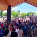 Ratusan penambang menggelar aksi damai di DPRD Kabupaten Bone Bolango untuk menuntut hajat hidup mereka diperhatikan terkait pertambangan Suwawa, Senin (14/3/2022). (Foto: Putra/Gopos)