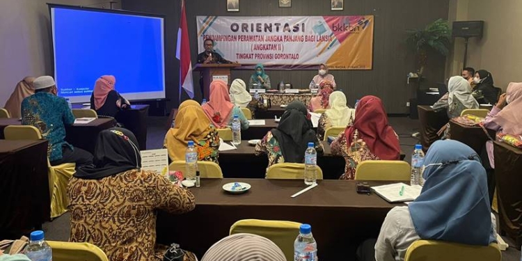Pelaksanaan orientasi pendampingan perawatan jangka panjang bagi lansia dan sosialisasi 7 dimensi lansia tangguh. foto istimewa