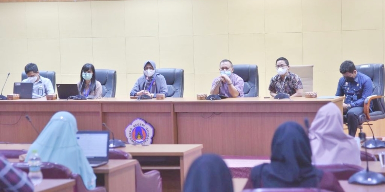 LPPM UNG menggandeng Kanwil Kemenkumham Gorontalo untuk mendampingi dosen UNG dalam mengajukan kekayaan intelektualnya (dok. UNG)