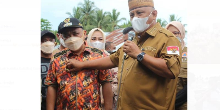 Wakil Bupati Gorontalo, Hendra S Hemeto bersama Gubernur Gorontalo, Rusli Habibie. (Foto: Istimewa)