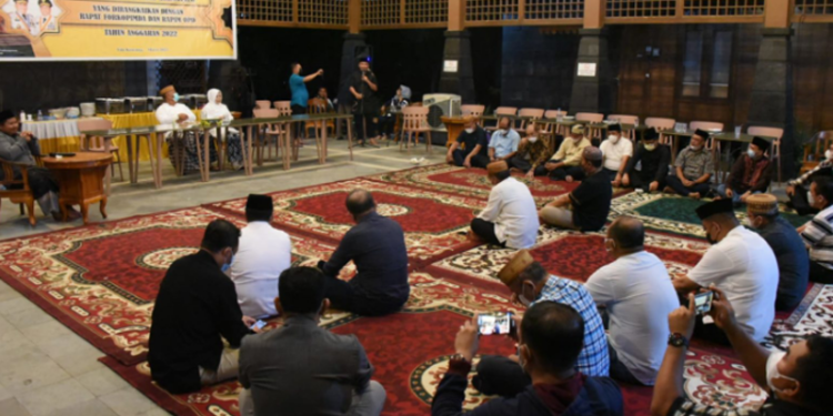 Suasana halal bihalal Pemerintah Provinsi Gorontalo di Vila Kencana Boliohuto, Kabupaten Boalemo, Minggu (27/3/2022). (Foto: Salman)