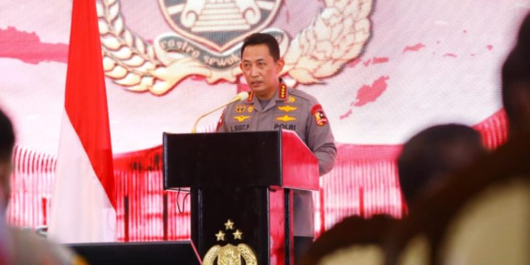 Kapolri Jenderal Listyo Sigit Prabowo memastikan Kepolisian terus berkomitmen untuk mewujudkan serta memberikan pelayanan publik yang terbaik dan prima bagi masyarakat. (Foto: Humas Polri)