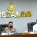 Kapolri Jenderal Listyo Sigit Prabowo dan Menteri Perdagangan RI Muhammad Lutfi menggelar Video Conference dengan seluruh Kapolda dan Kapolres jajaran untuk memberikan pengarahan terkait dengan ketersediaan hingga pendistribusian minyak goreng guna memenuhi kebutuhan masyarakat. (Foto: Humas Polri)