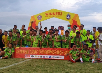 Tim Buntulia FC Usai Memenangkan Pertandingan Bupati Pohuwato Cup Tahun 2022, Kamis 31/03/2022 (Yusuf/Gopos)