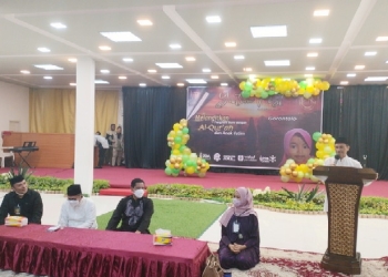Bupati Gorontalo, Nelson Pomalingo saat menghadiri kegiatan amal Sholeh dengan tema "Yatim Fest Ramadhan 1443 H di Graha Mufidah Kota Gorontalo, Ahad (10/4/2022). (Foto: Putra/Gopos)