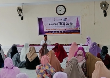 Wardah x Salimah PW Gorontalo #BergerakHidupkanHarapan melaksanakan Kegiatan Ceramah Agama di Masjid Baiturahman Limboto, Kabupaten Gorontalo, Ahad (17/4/2022). (Foto: Putra/Gopos)