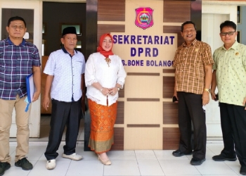 Dekot Bitung melakukan kunjungan kerja ke Dekab Bone Bolango, Kamis (21/4/2022). (Foto: Putra/Gopos)