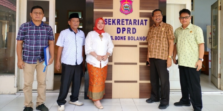 Dekot Bitung melakukan kunjungan kerja ke Dekab Bone Bolango, Kamis (21/4/2022). (Foto: Putra/Gopos)