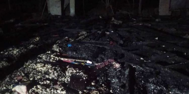 Kondisi rumah milik Karim Lamasai, dan Ranto Bunta, warga Desa Huyula, Kecamatan Randangan, Pohuwato tinggal puing-puing.