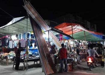 Suasana pasar senggol Kota Gorontalo, Selasa (26/4/2022). Foto : Sari/gopos