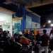 Pemudik dari pelabuhan penyeberangan Gorontalo, menuju pelabuhan pagimana Sulawesi tengah. Kamis, (28/4/2022). Foto : Sari/gopos)