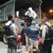 Personil Polres Gorontalo Kota mengamankan empat remaja yang terlibat aksi balap liar di Kota Gorontalo beserta tiga unit sepeda motor, Sabtu (9/4/2022). (Humas Polres Gorontalo Kota)
