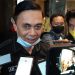 Ketua Komisi I, AW Thalib saat diwawancarai awak media usai peluncuran desa digital di Hotel Aston, Kota Gorontalo. Selasa (19/4/2022) (istimewa)