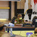 Gubernur Rusli Habibie didampingi Wakil Gubernur Idris Rahim dan Sekdaprov Gorontalo Darda Daraba saat memimpin rapat koordinasi dan evaluasi (rakorev) penyerapan anggaran untuk Triwulan I tahun 2022 di aula rumah jabatan Gubernur Gorontalo, Senin (18/4/2022). (Foto: Salman)