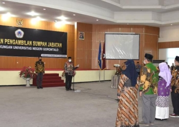 Pelantikan Pejabat UNG