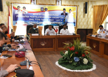 Suasana Rakor persiapan angkutan lebaran Idulfitri 1443 H/2022 di ruangan Huyula Gubernuran Gorontalo, Rabu (6/4/2022). (Foto: Haris)