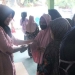 Anggota DPRD Kota Gorontalo, Lenny Ontalu bersama warga Kelurahan Tapa saat melakukan reses. (Foto: Farun/Gopos)