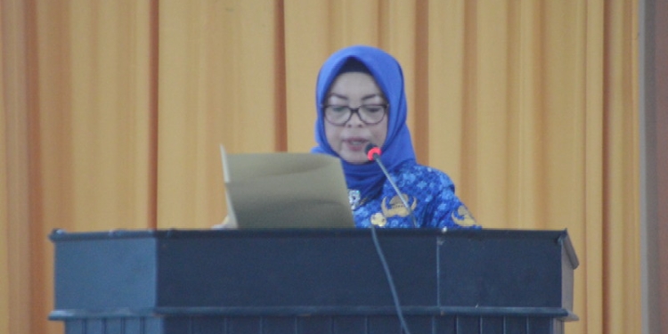 Sekertaris Dewan (Sekwan) Kabupaten Bone Bolango, Merry S Ngadju. (Foto: Putra/Gopos)